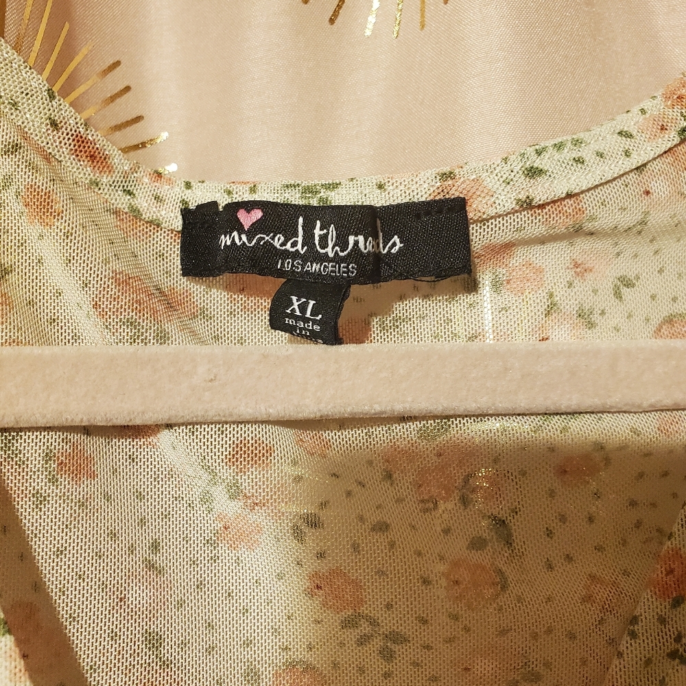 Sheer Rouched Floral Top - Picture 3 of 3